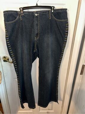 Y2K NEESO Women’s Dark Blue Denim Jeans with Side Stitch Detailing